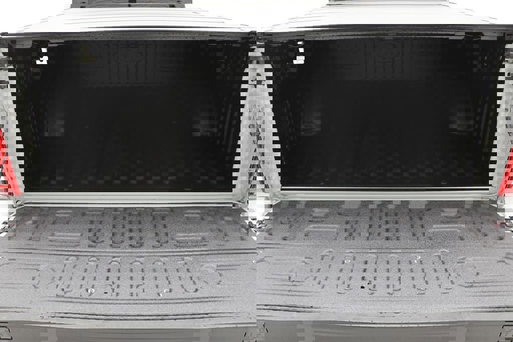 Used 2023 Ford F150 Lariat image 12