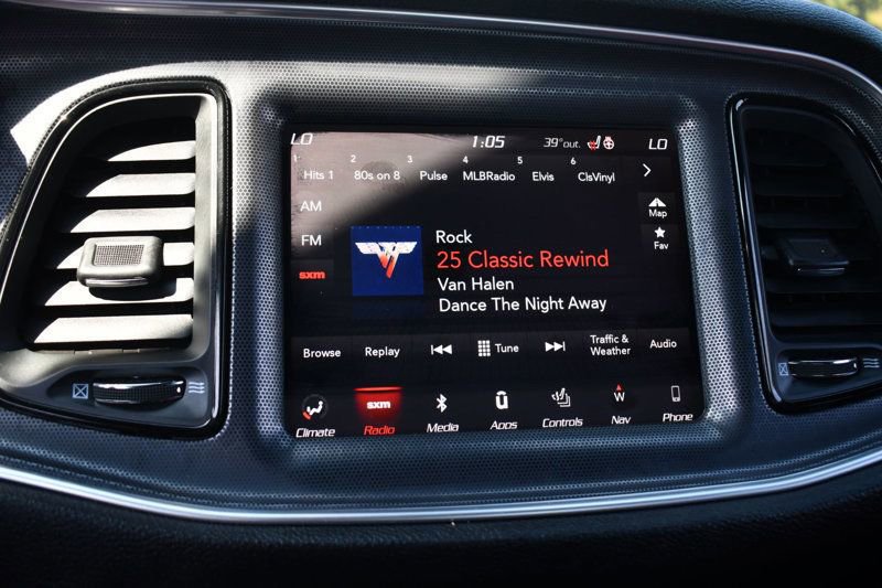 Used 2018 Dodge Challenger SRT w/ Technology Group image 39