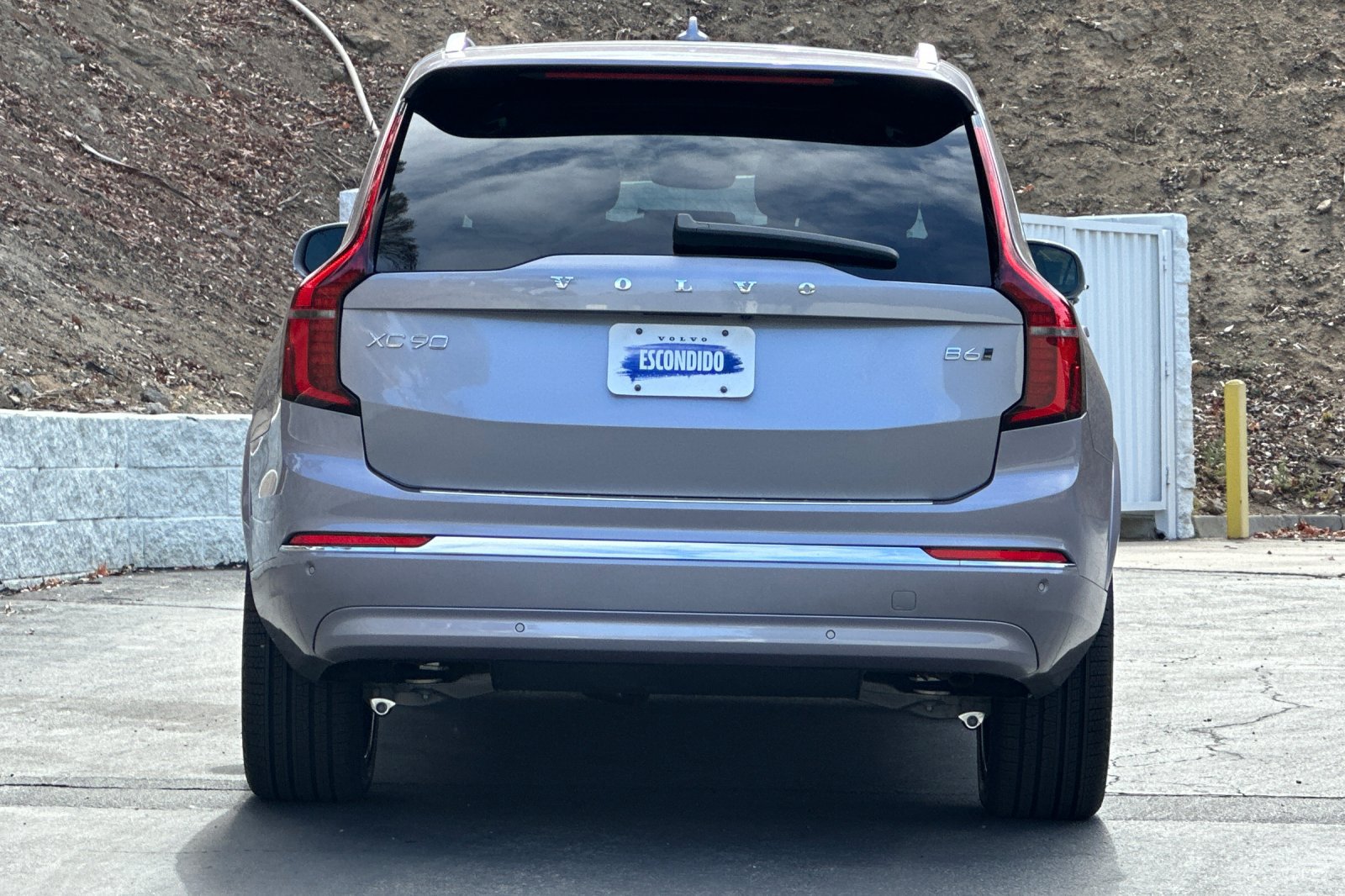 Used 2026 Volvo XC90 B6 Core AWD/4WD image 5