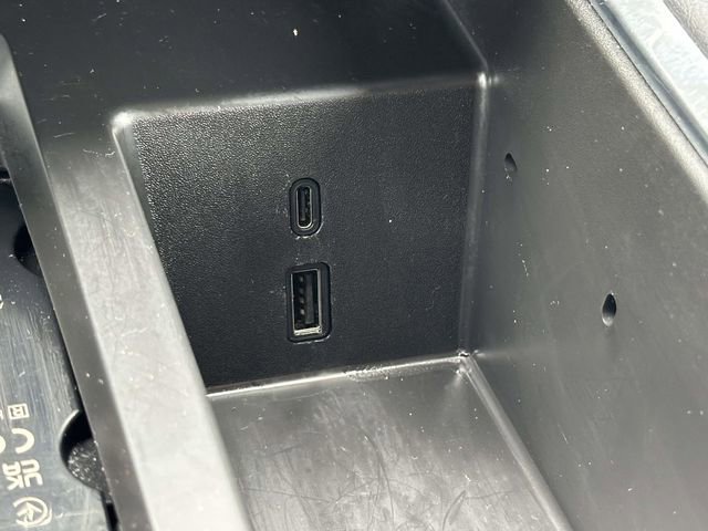 Used 2025 GMC Acadia Elevation image 21