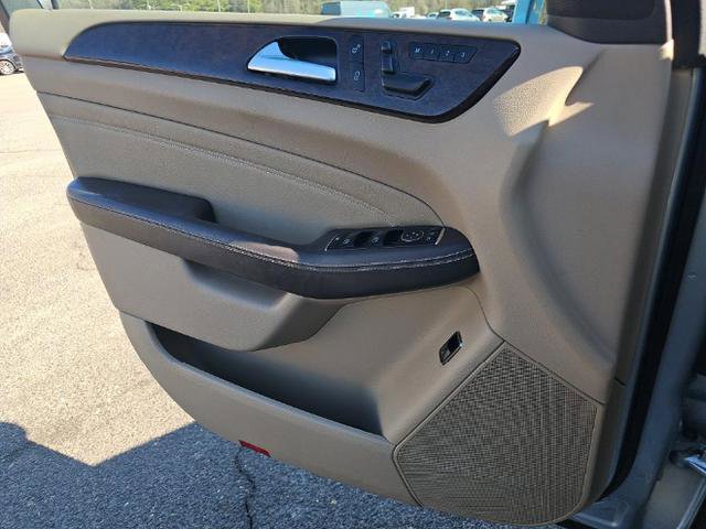 Used 2014 Mercedes-Benz ML 350 ML 350 w/ Premium 1 Package image 9