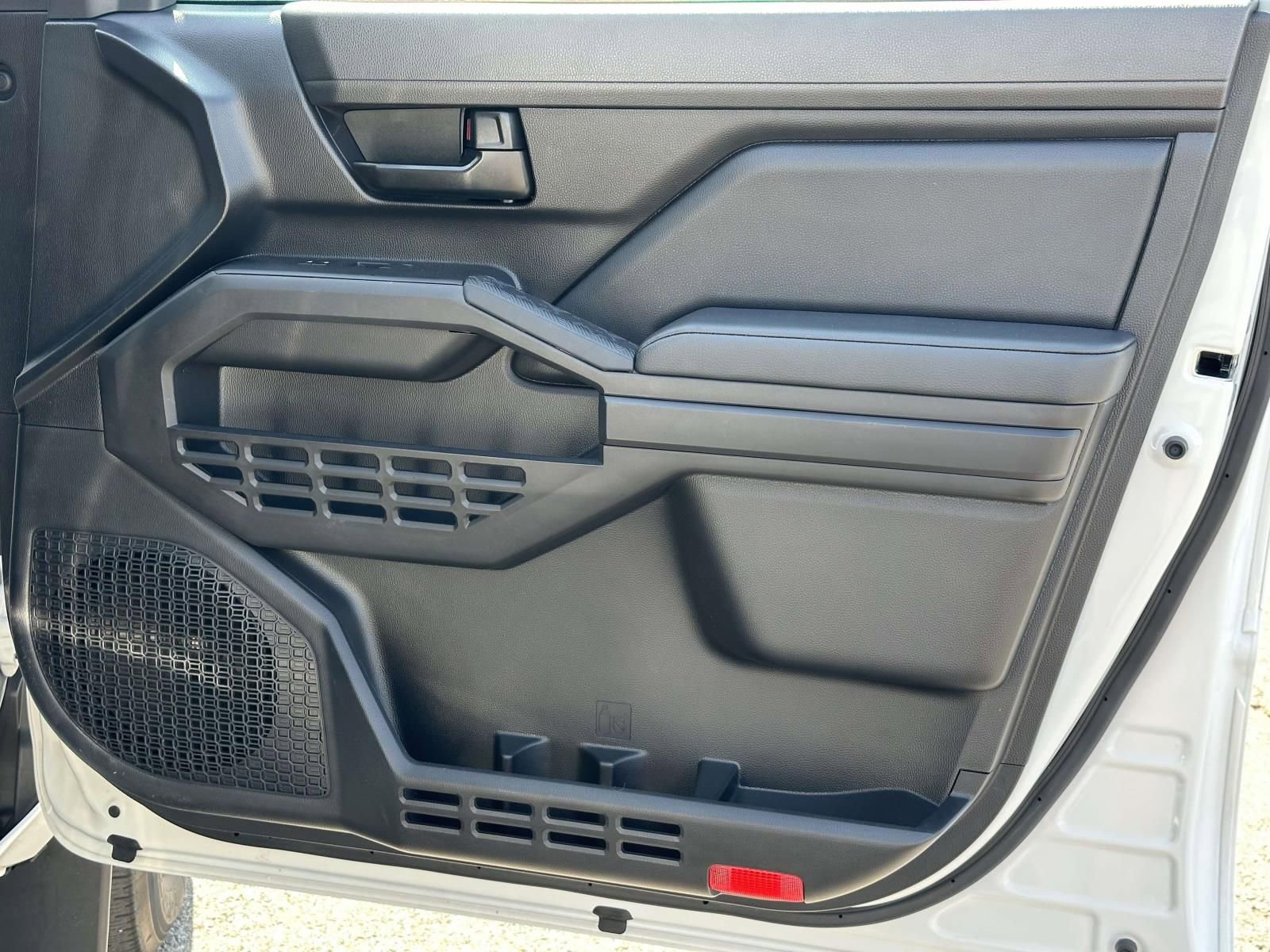 Used 2024 Toyota Tacoma SR RWD image 27