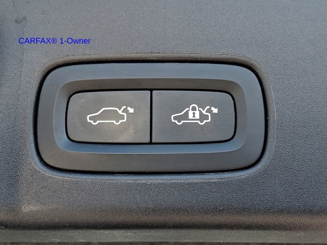 Used 2022 Volvo V90 B6 Cross Country w/ Advanced Package image 29