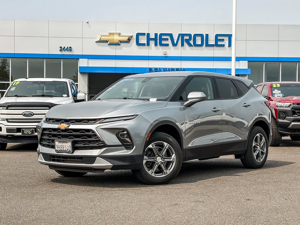 Used 2023 Chevrolet Blazer LT w/ LPO, Cargo Package FWD image 1