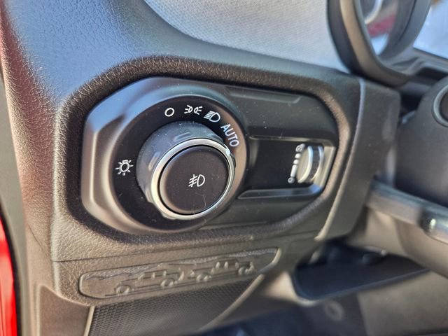 Used 2025 Jeep Wrangler Sport AWD/4WD image 20