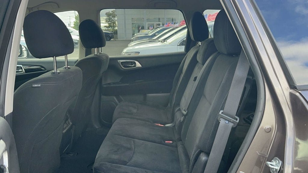 Used 2015 Nissan Pathfinder SV w/ Cargo Package FWD image 14
