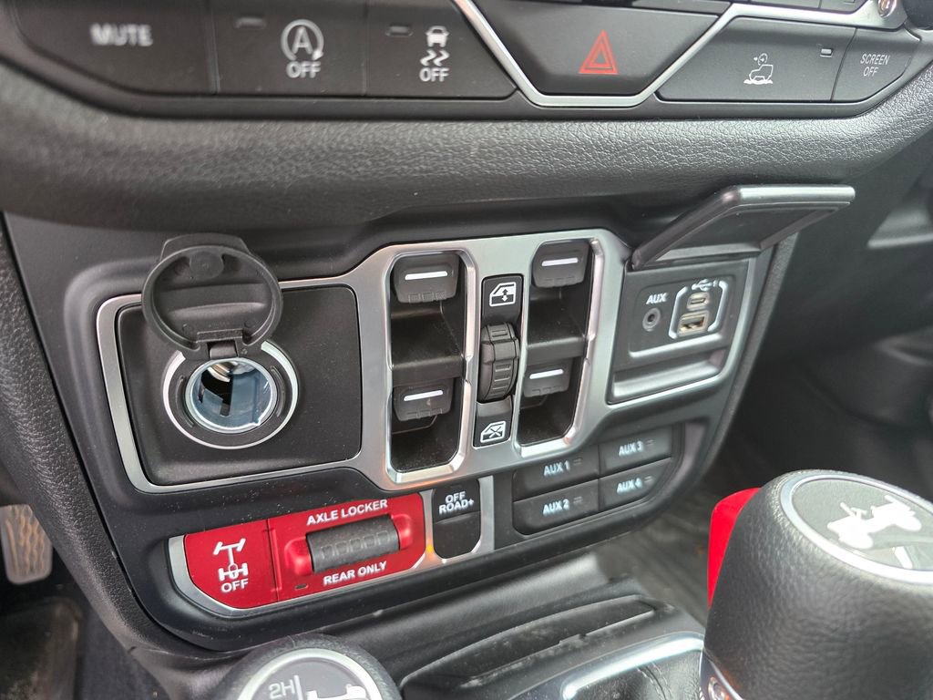 Used 2024 Jeep Wrangler Unlimited Sport AWD/4WD image 34