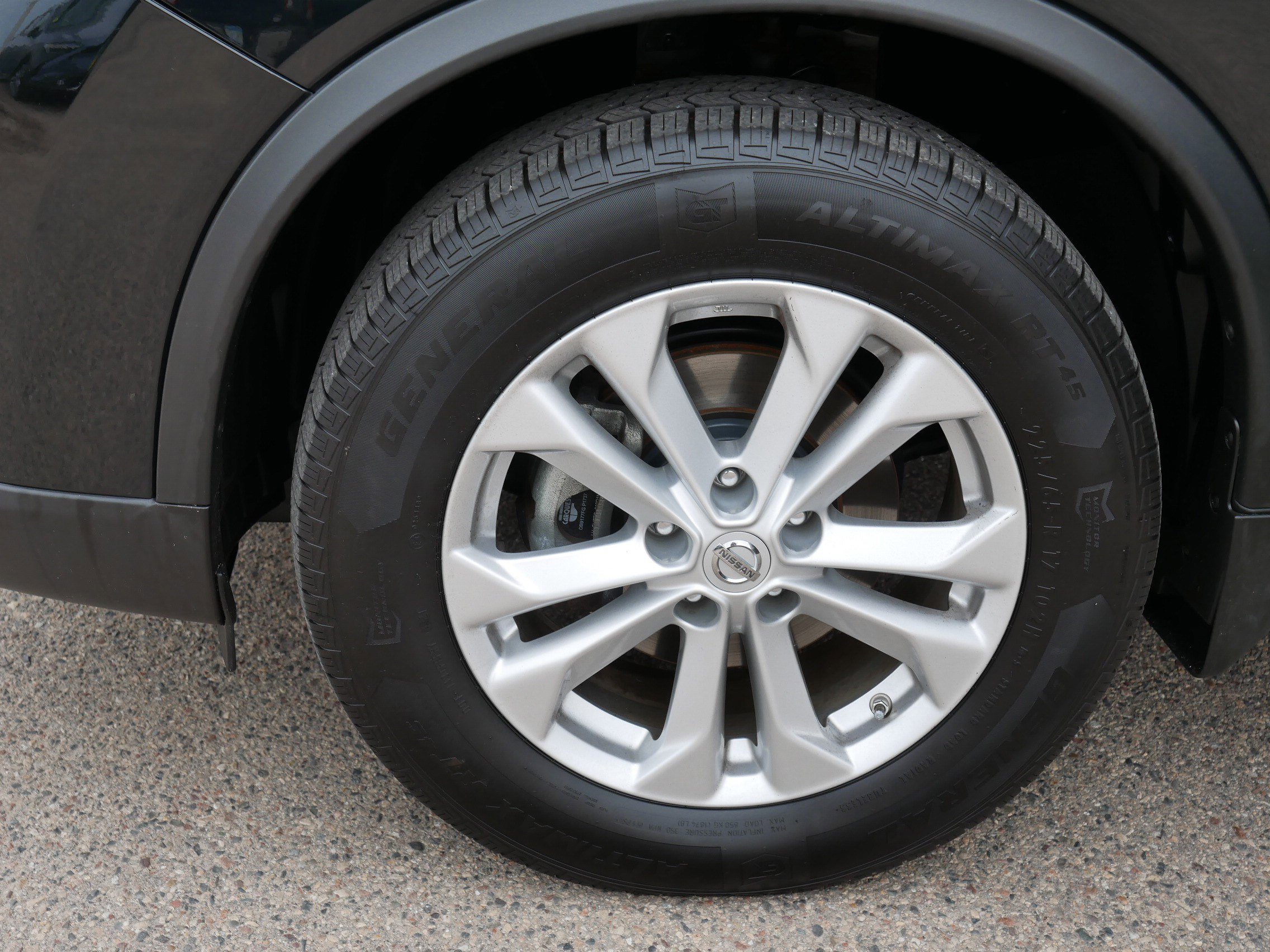 Used 2016 Nissan Rogue SV w/ SV Premium Package image 15