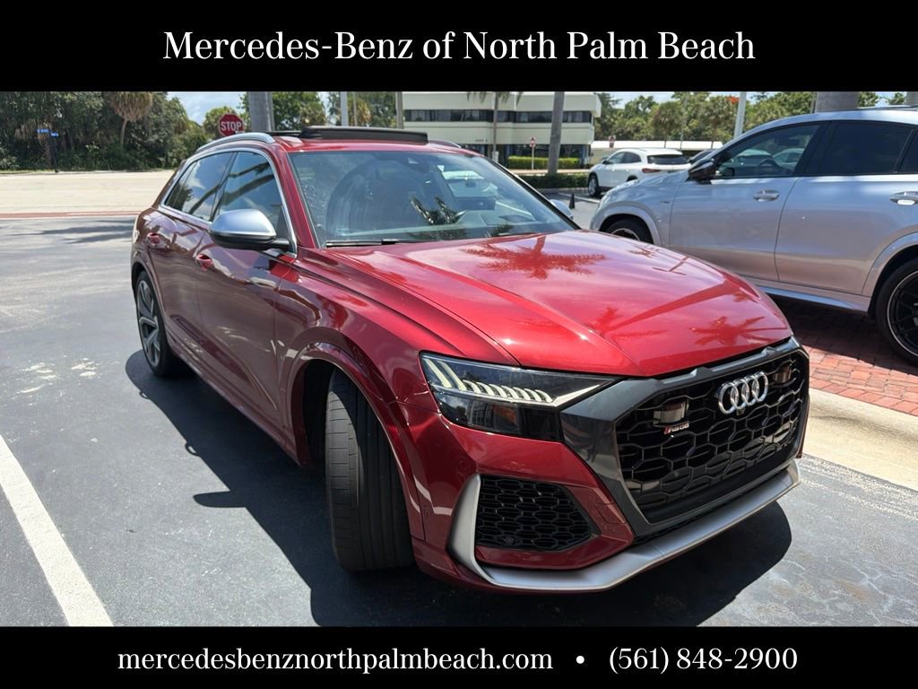 Used 2021 Audi RS Q8 w/ Luxury Package AWD/4WD image 4