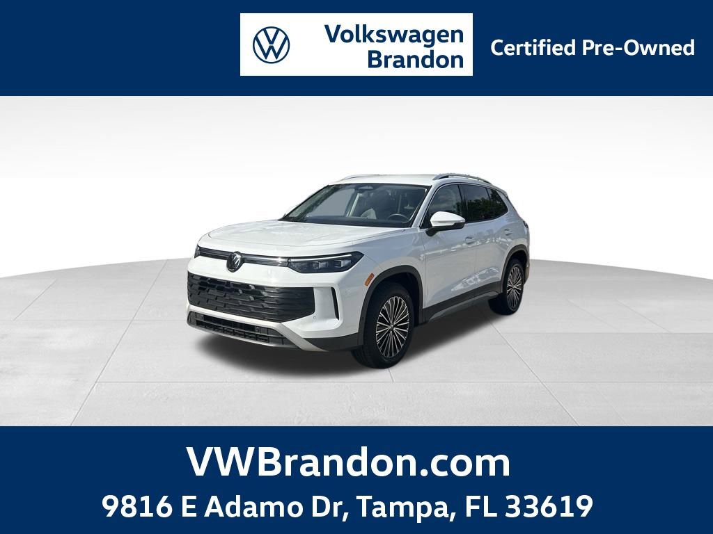 Used 2025 Volkswagen Tiguan S w/ 18" Wheel Package image 1