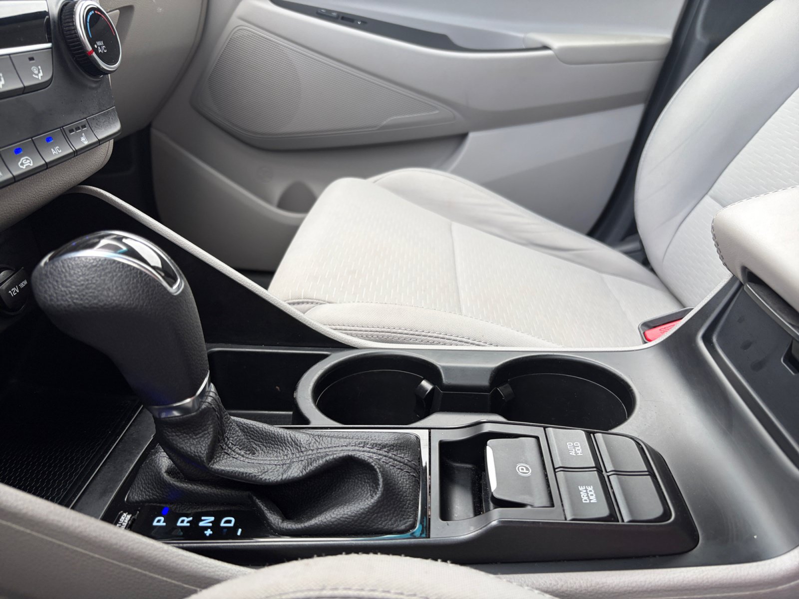 Used 2020 Hyundai Tucson Value w/ Cargo Package FWD image 14