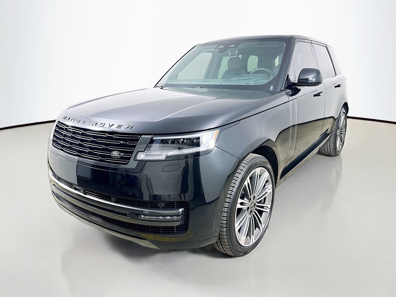 Used 2024 Land Rover Range Rover SE