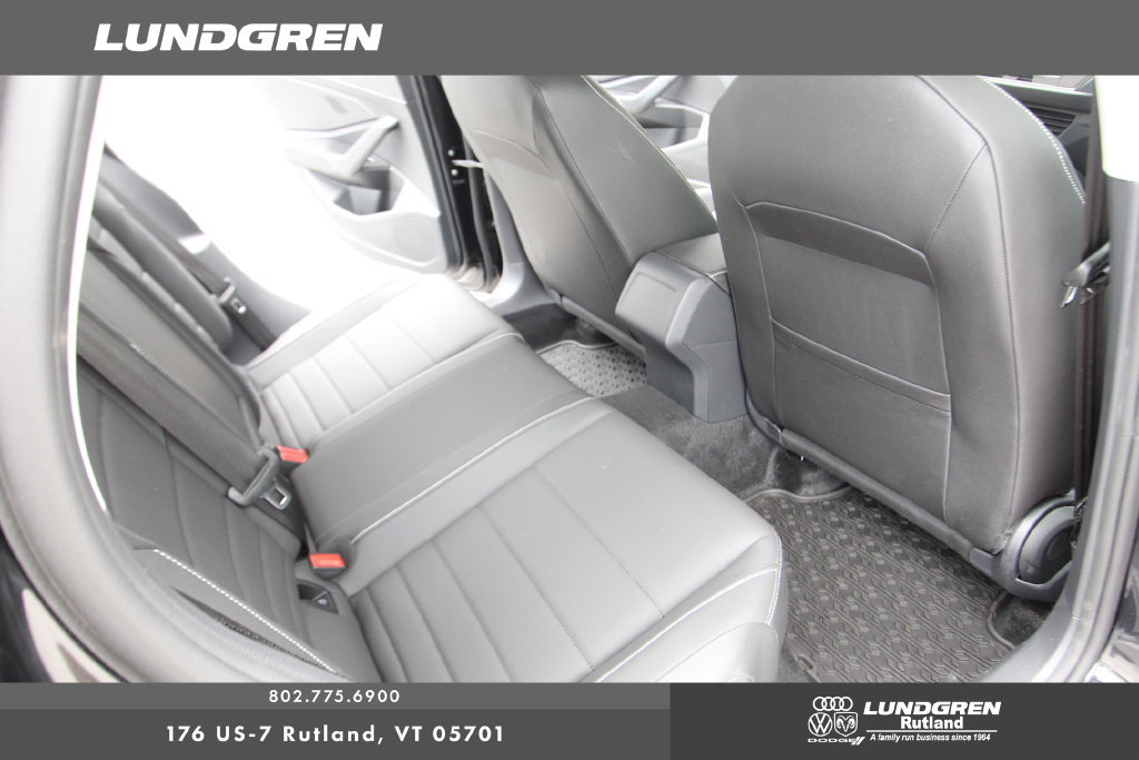 Used 2024 Volkswagen Jetta SE FWD image 7