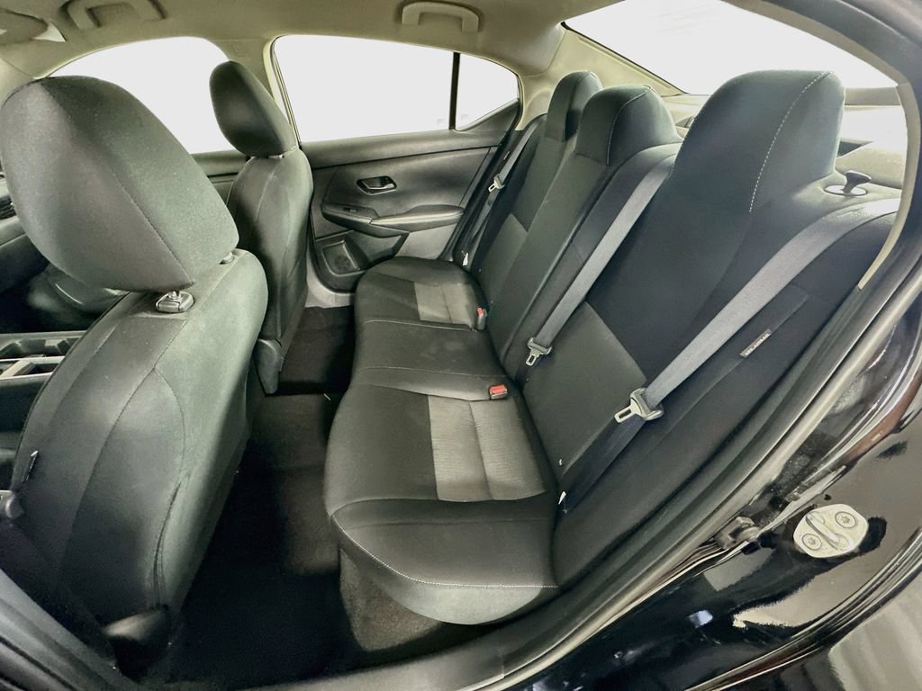 Used 2025 Nissan Sentra SV FWD image 30
