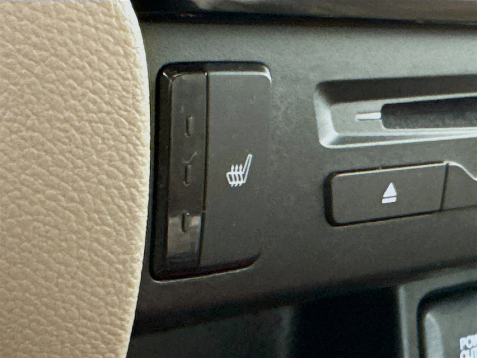 Used 2022 Honda Pilot Touring image 17