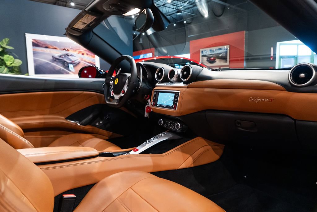 Certified 2017 Ferrari California T RWD image 46