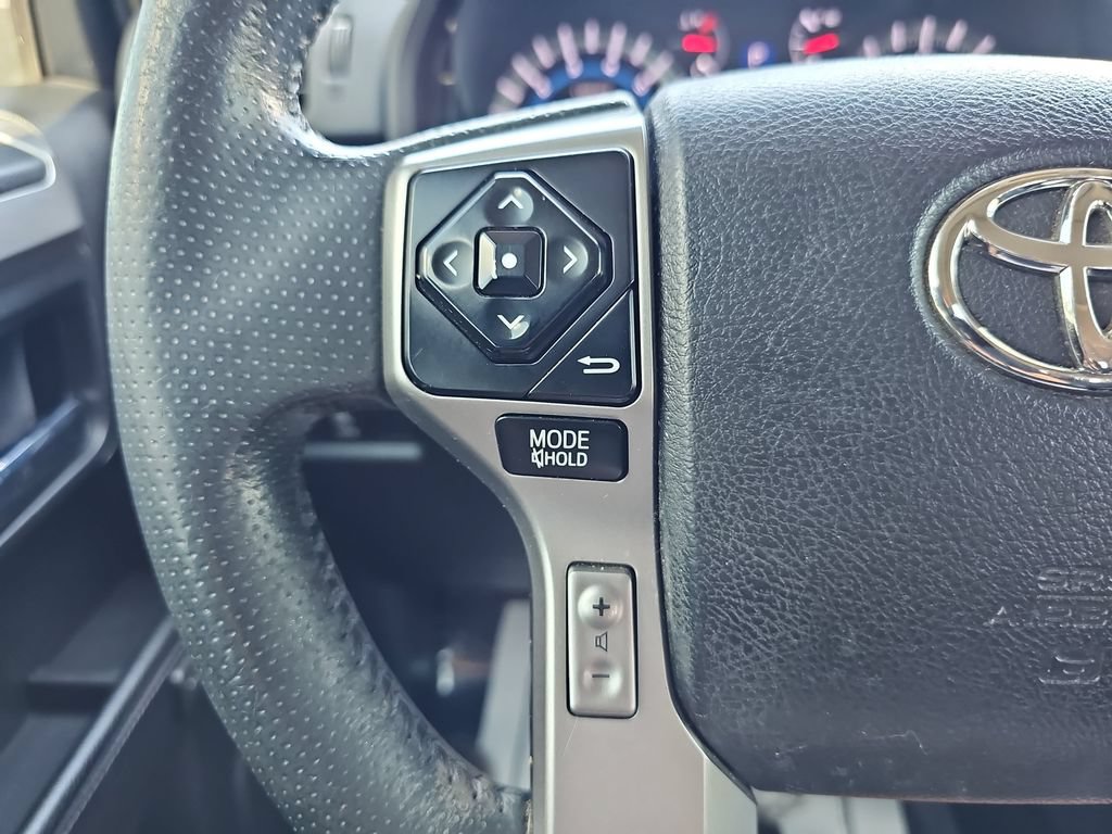 Used 2017 Toyota 4Runner Limited AWD/4WD image 17