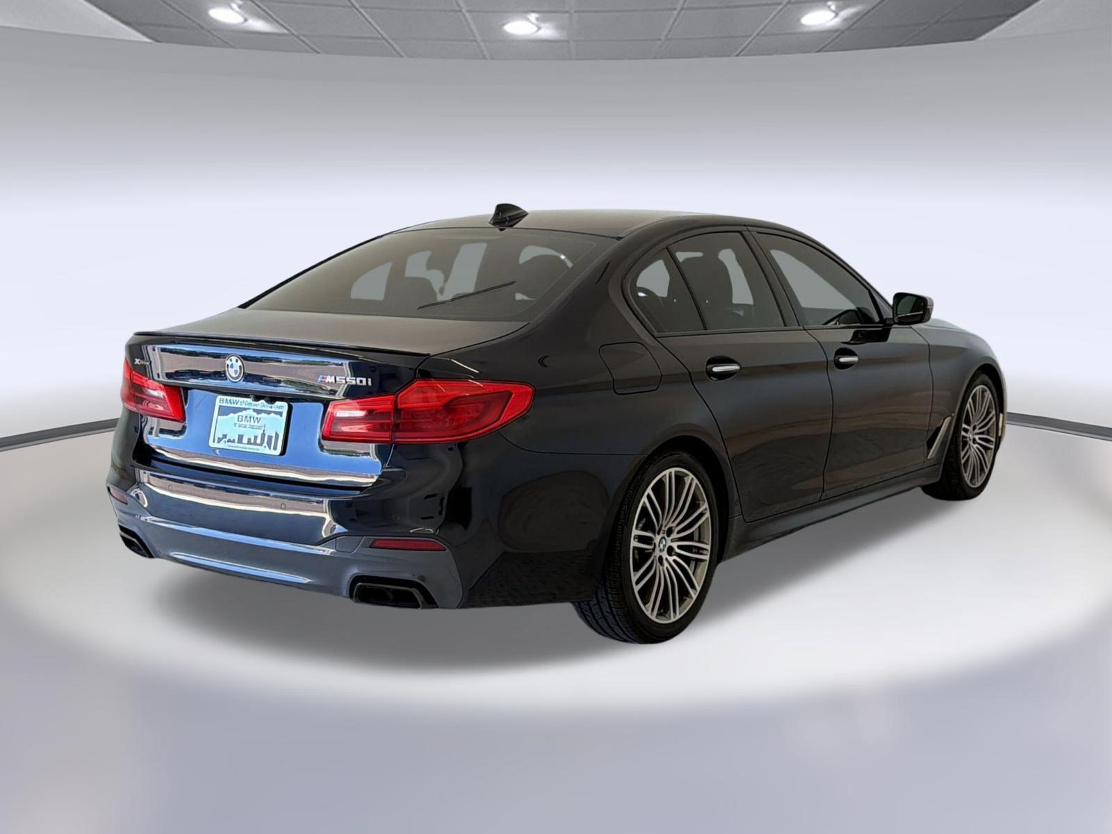 Used 2018 BMW M550i xDrive w/ Driving Assistance Package AWD/4WD image 9