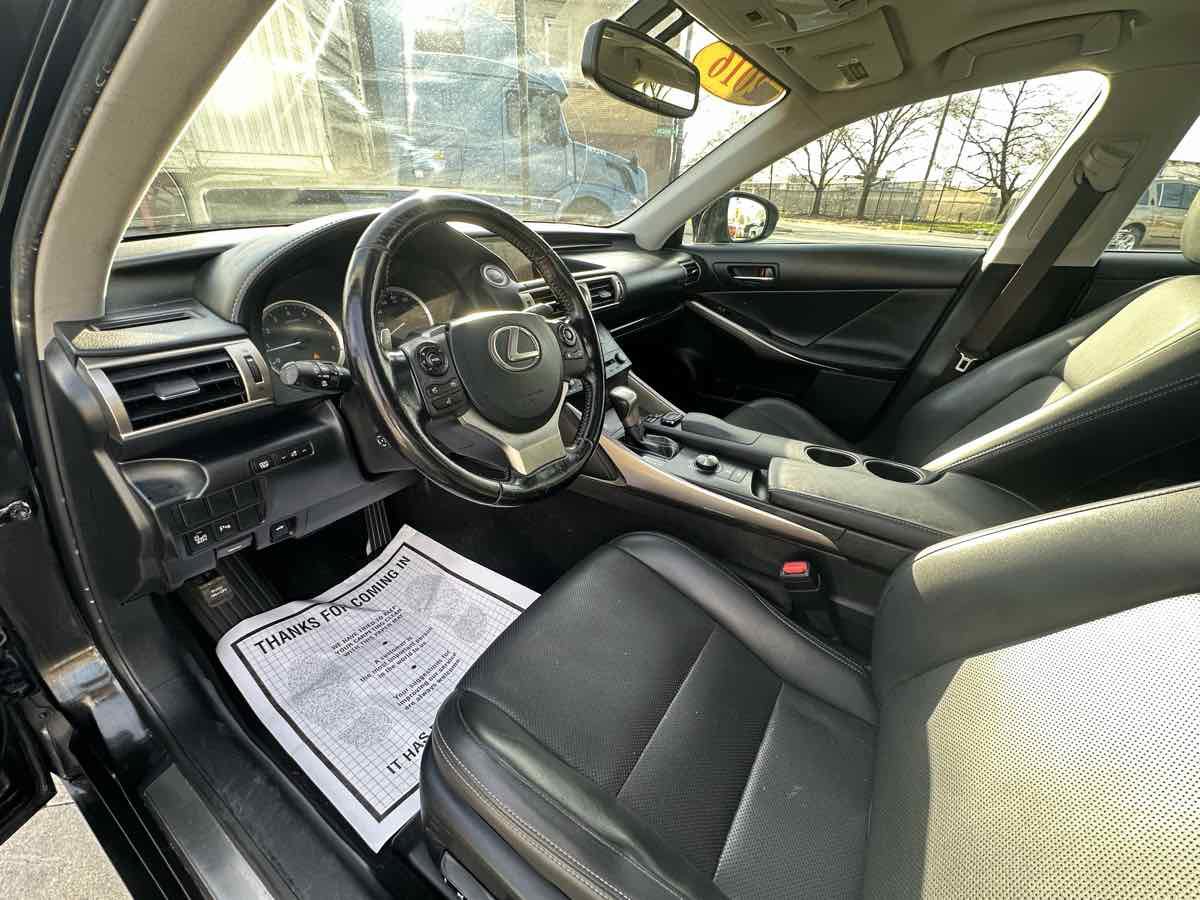 Used 2016 Lexus IS 300 AWD w/ Navigation System Package image 10