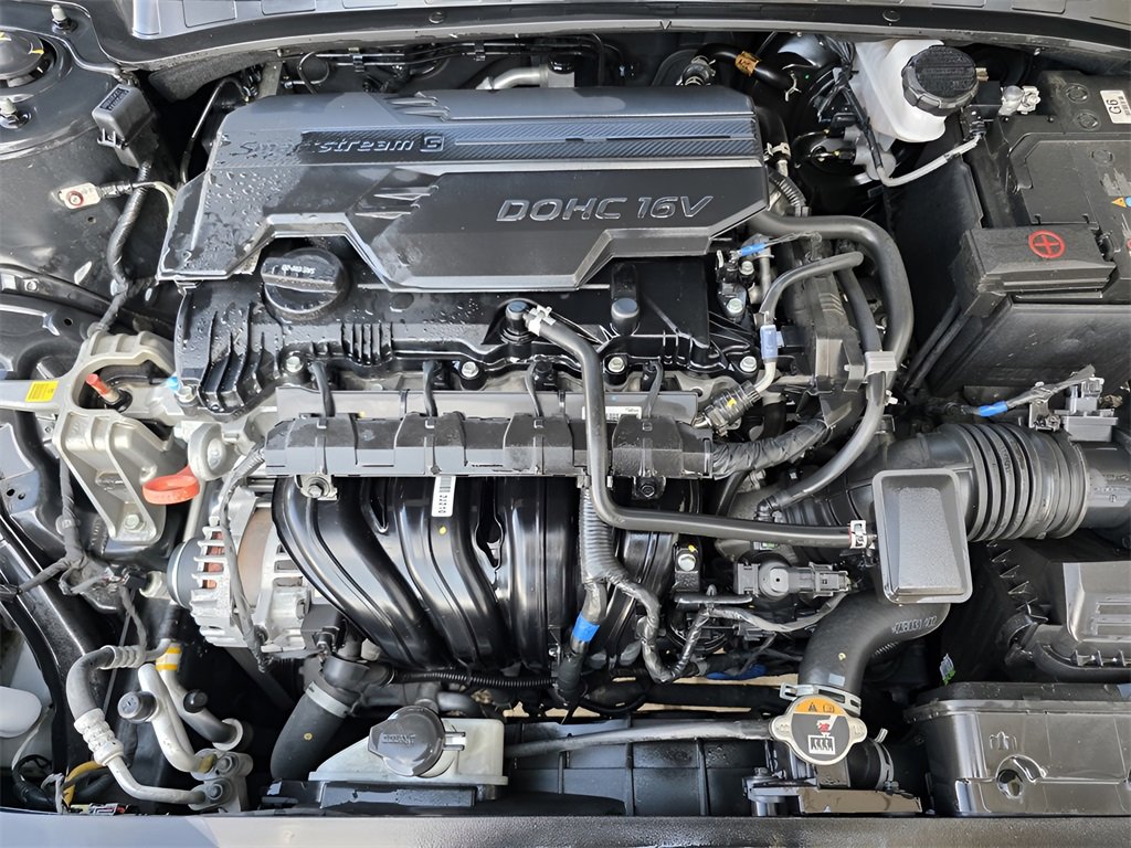 Used 2023 Hyundai Elantra SEL image 10