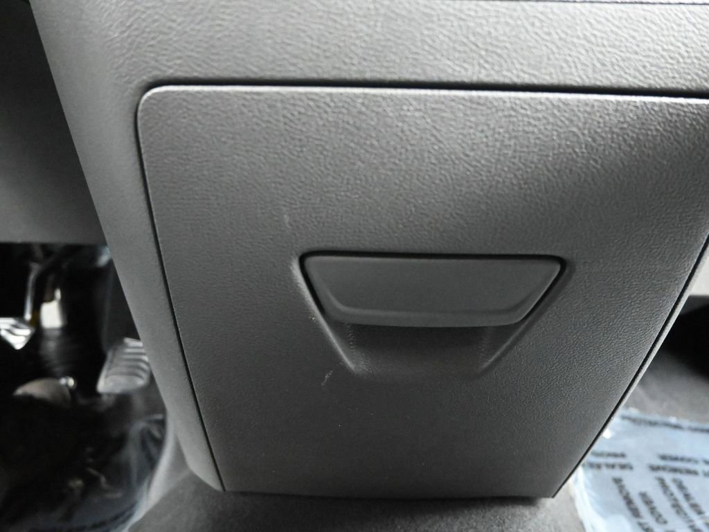 Used 2023 Ford Transit 350 XLT image 33