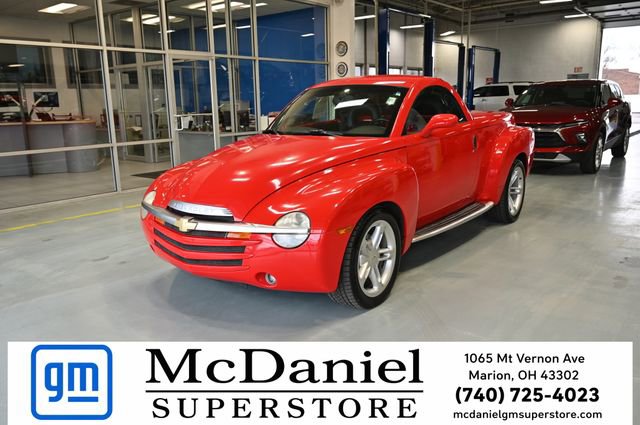 Used 2003 Chevrolet SSR w/ Preferred Equipment Group RWD image 1