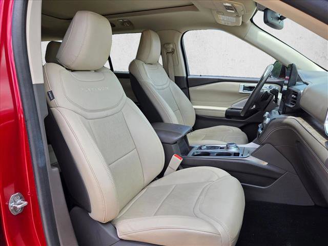 Used 2020 Ford Explorer Platinum w/ Premium Technology Package AWD/4WD image 25