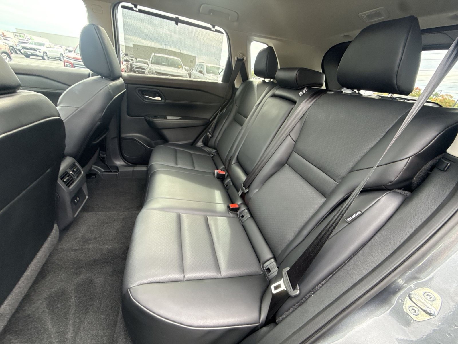 Used 2023 Nissan Rogue SV w/ SV Premium B Package AWD/4WD image 26