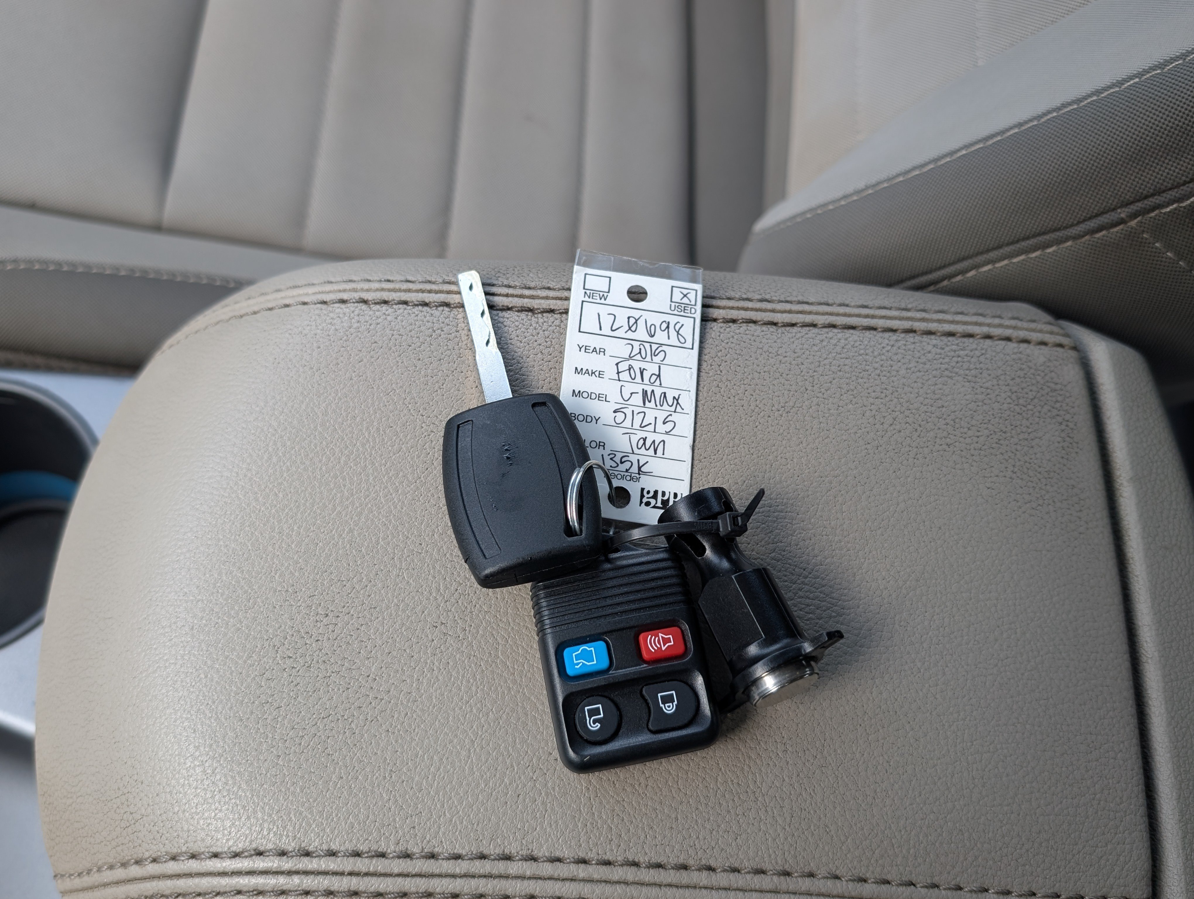 Used 2015 Ford C-MAX SE w/ Equipment Group 201A FWD image 18