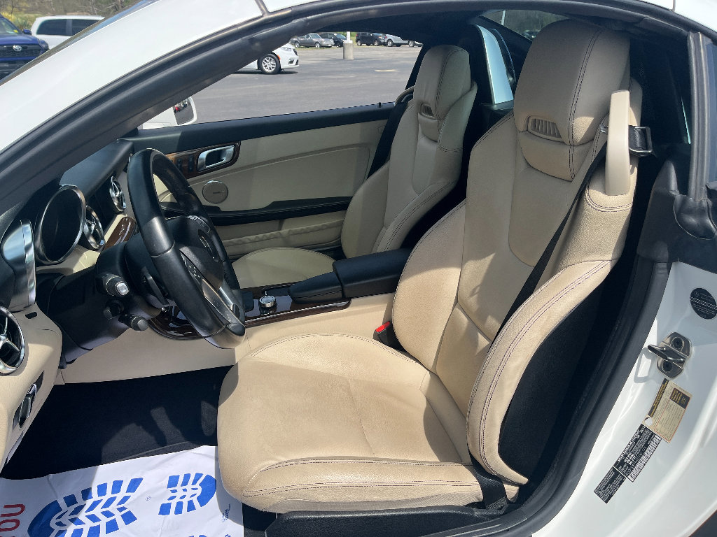 Used 2014 Mercedes-Benz SLK 250 image 32