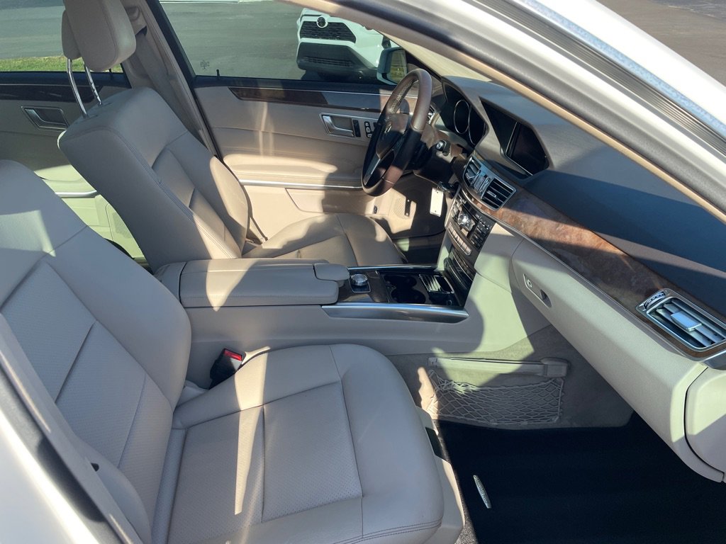 Used 2014 Mercedes-Benz E 350 Sedan image 22