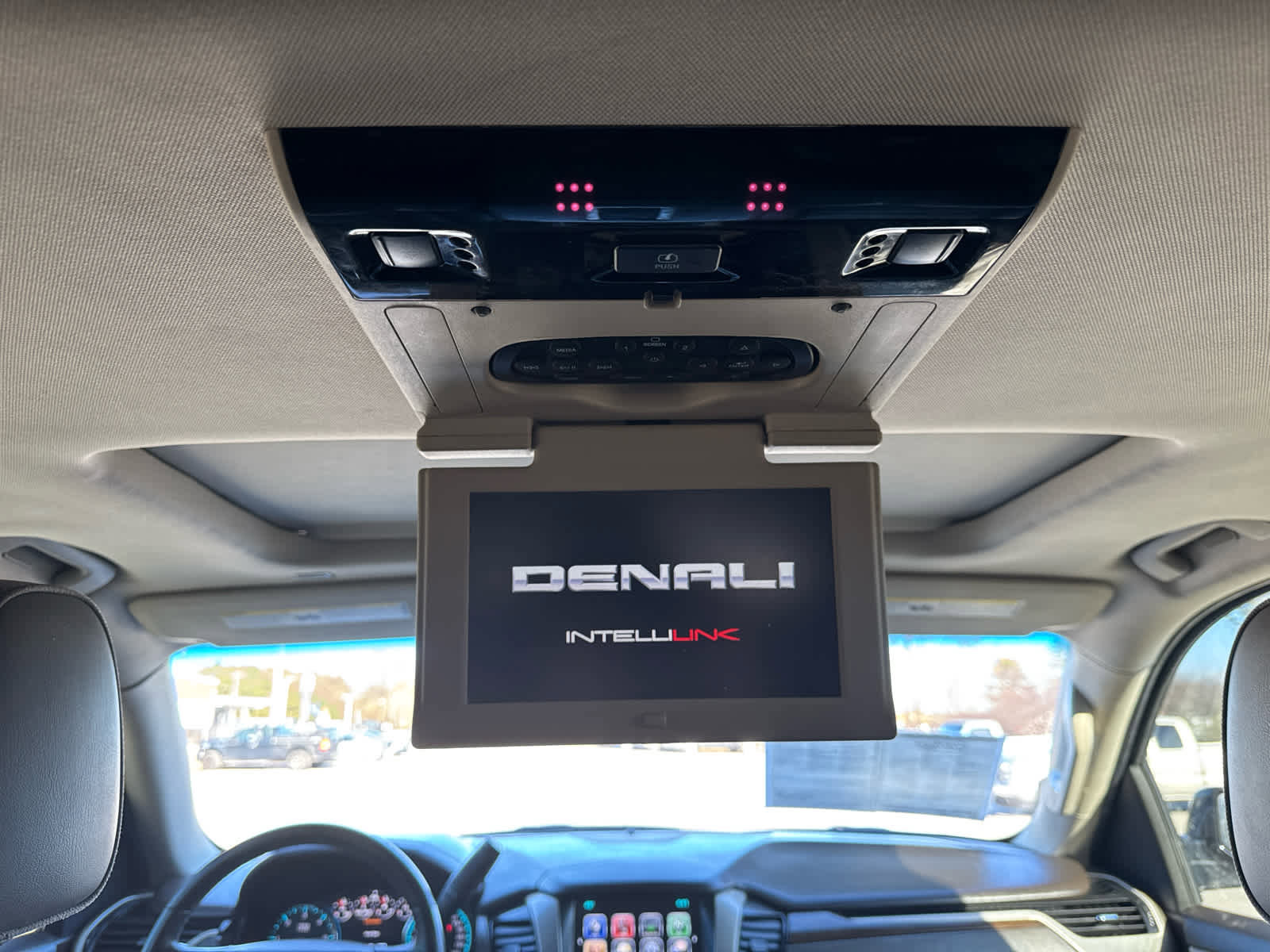 Used 2019 GMC Yukon Denali w/ Denali Ultimate Package image 25