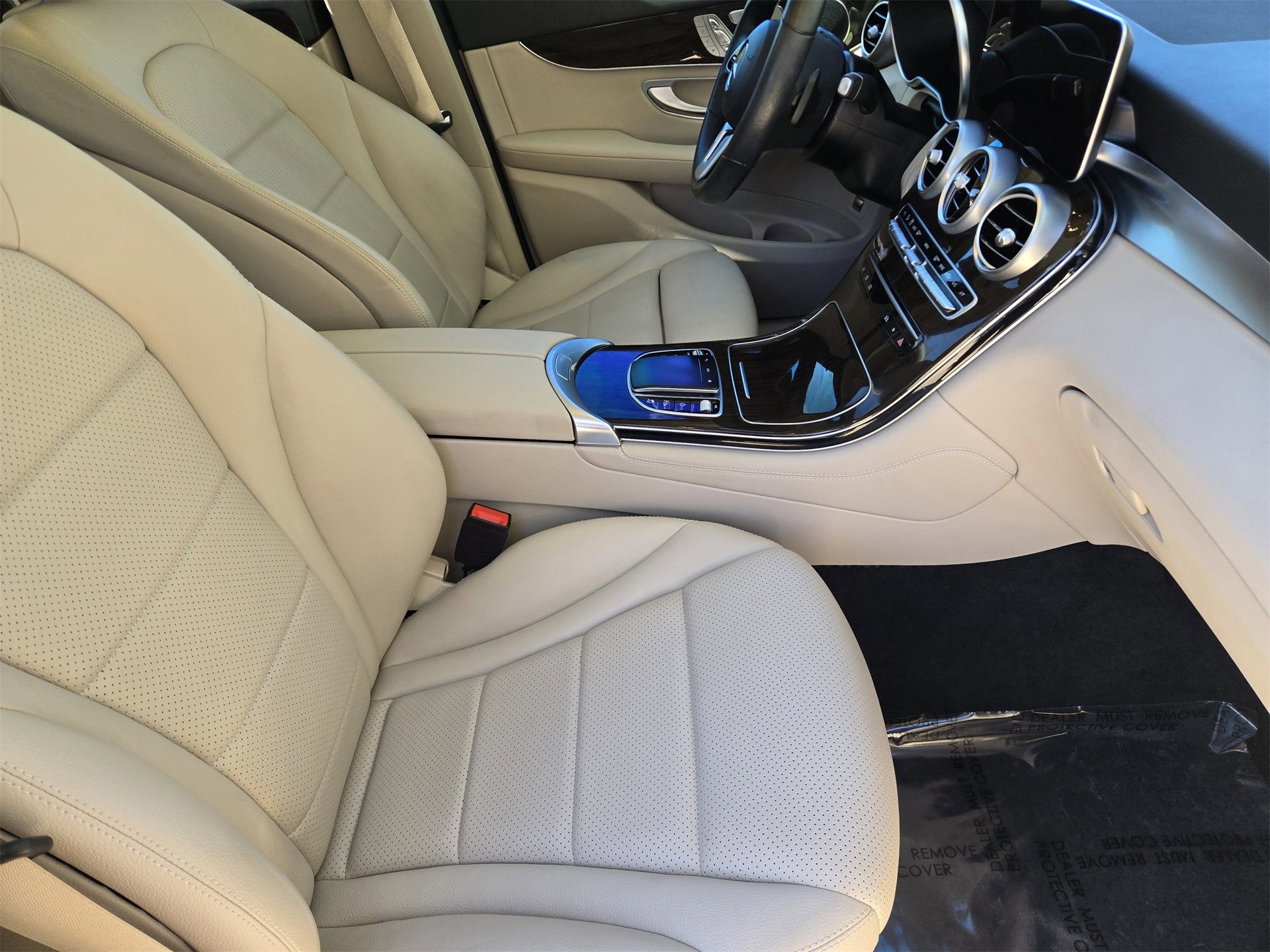 Used 2021 Mercedes-Benz GLC 300 image 14