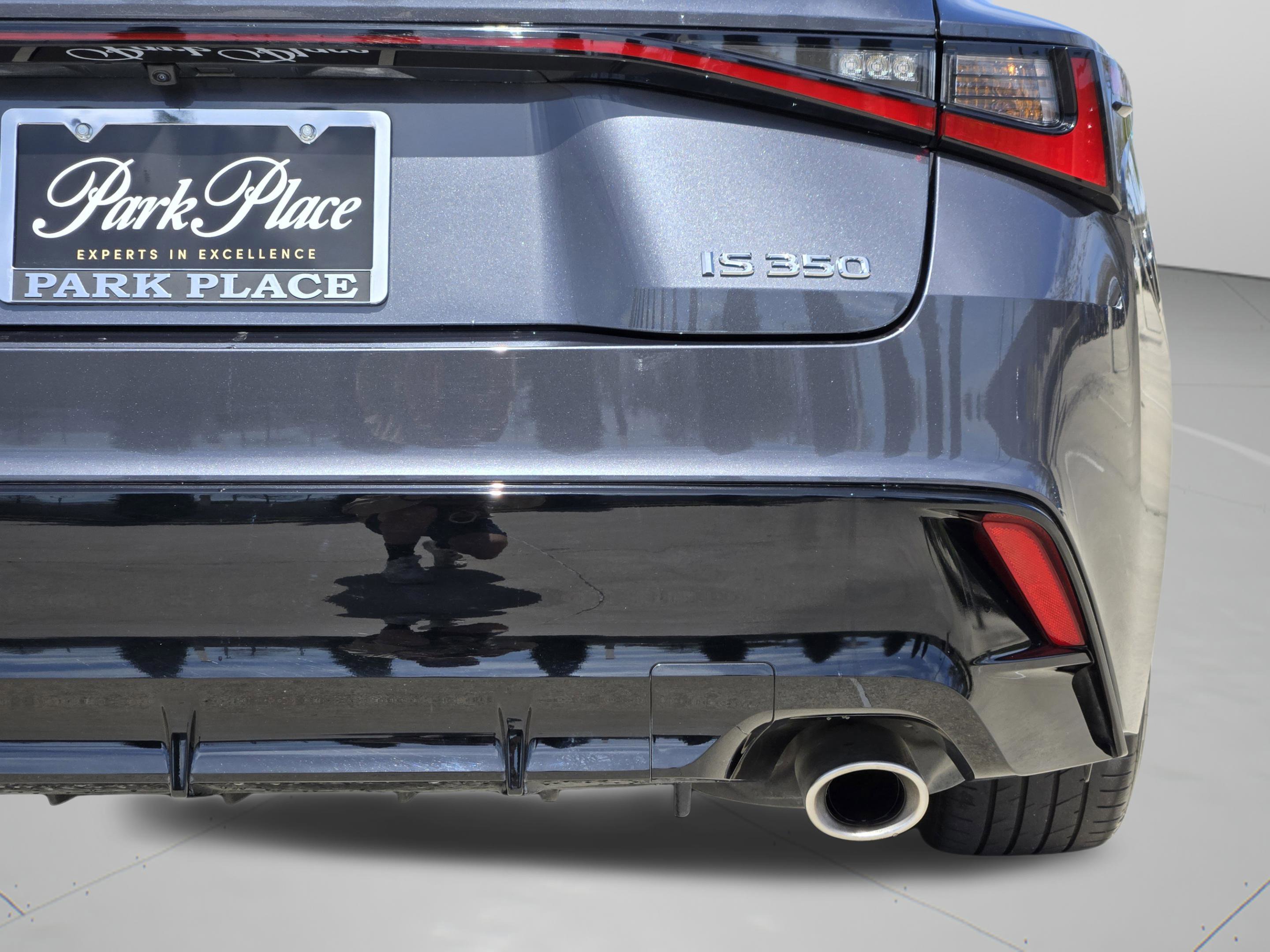 Used 2025 Lexus IS 350 F Sport w/ Accessory Package image 18