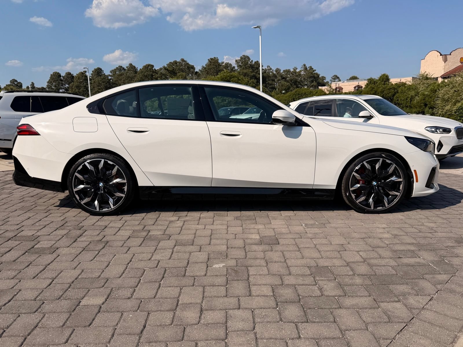 New 2026 BMW 550e xDrive w/ Executive Package AWD/4WD image 8