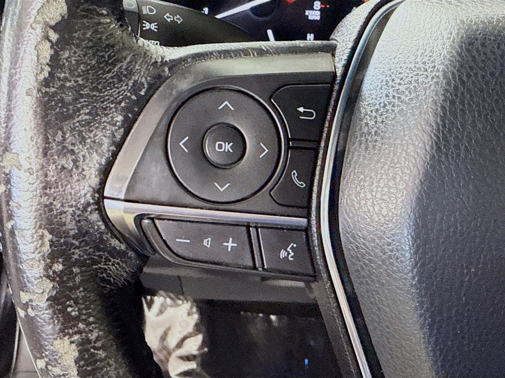 Used 2019 Toyota Avalon XLE w/ Moonroof Package FWD image 14