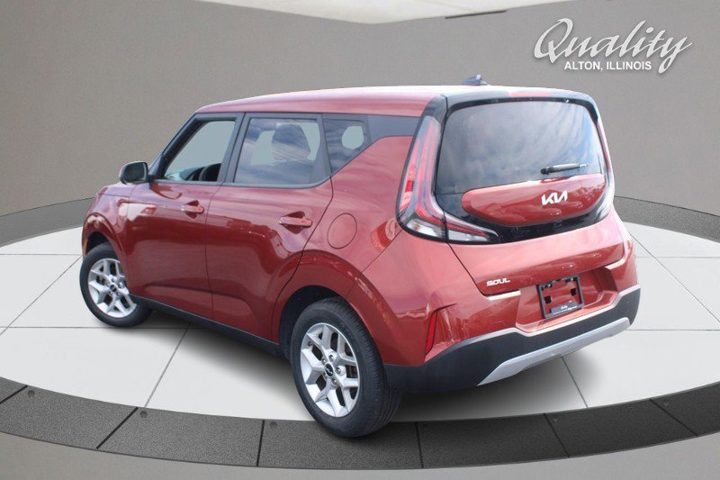 Used 2023 Kia Soul LX w/ LX Technology Package image 6