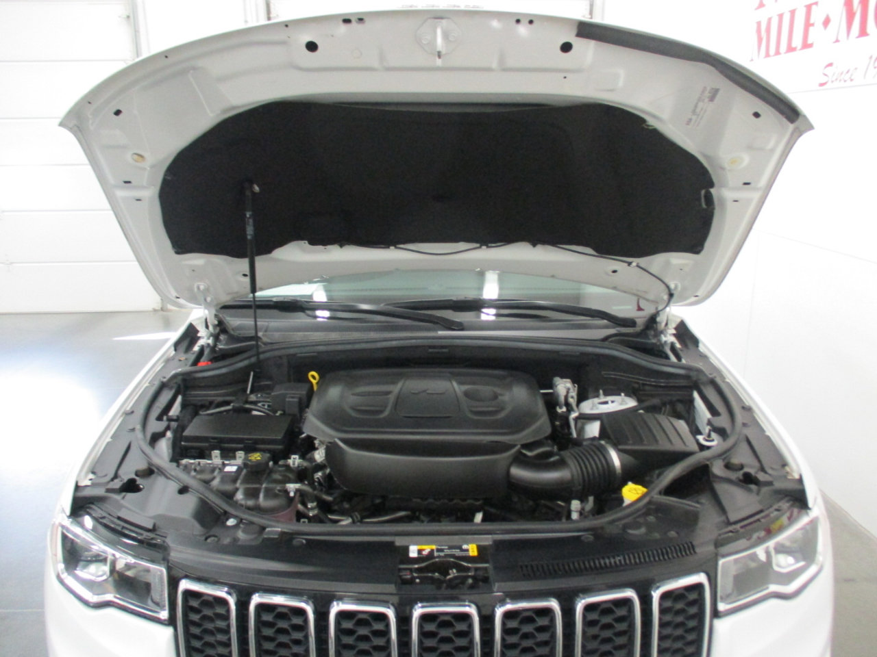 Used 2022 Jeep Grand Cherokee Limited image 30