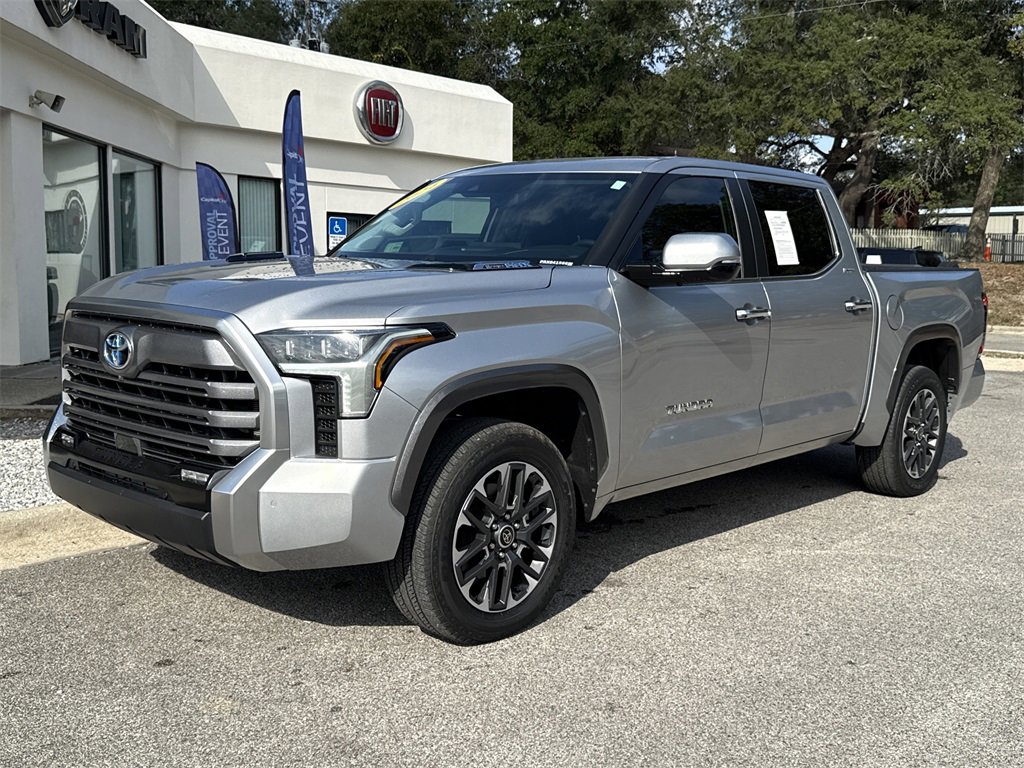 Used 2024 Toyota Tundra Limited image 9