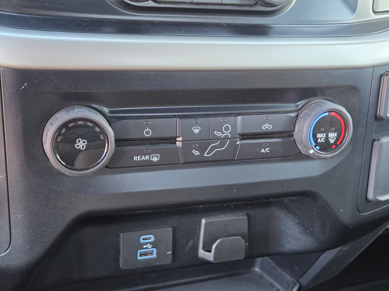 Used 2022 Ford F150 XLT image 19