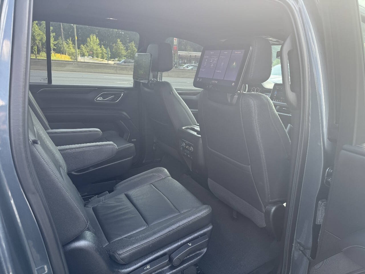 Used 2021 Chevrolet Suburban LT w/ Rear Media and Nav Package AWD/4WD image 19