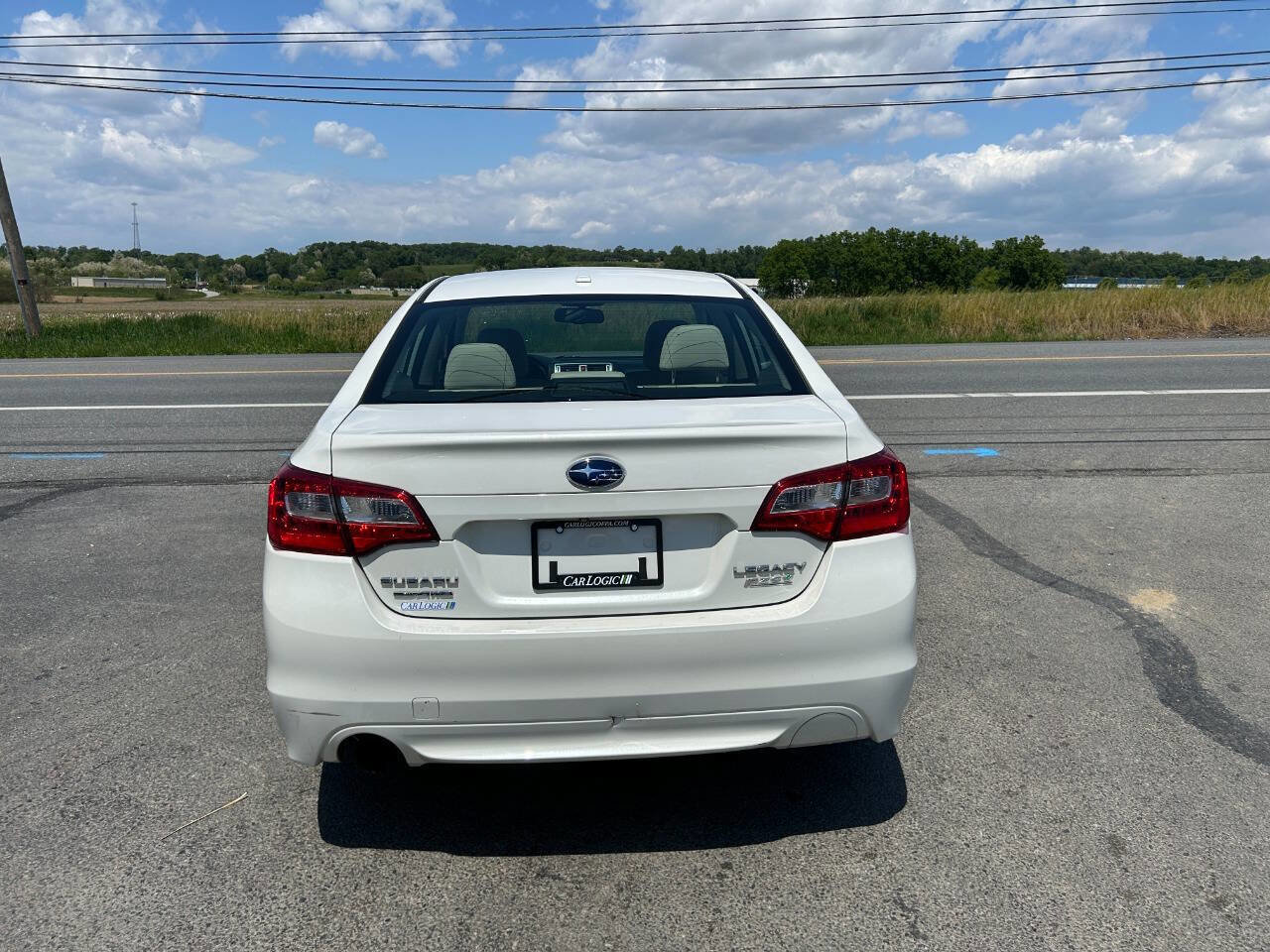 Used 2015 Subaru Legacy 2.5i Premium AWD/4WD image 8