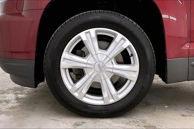 Used 2017 GMC Terrain SLE w/ Technology Package image 10
