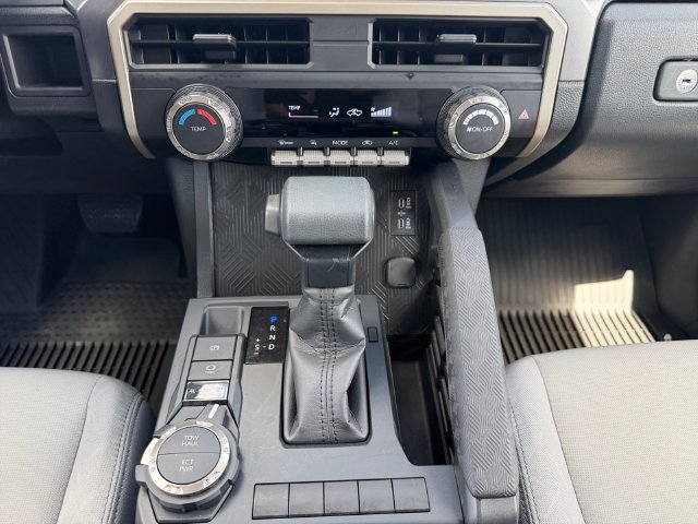 Certified 2026 Toyota Tacoma SR5 AWD/4WD image 12