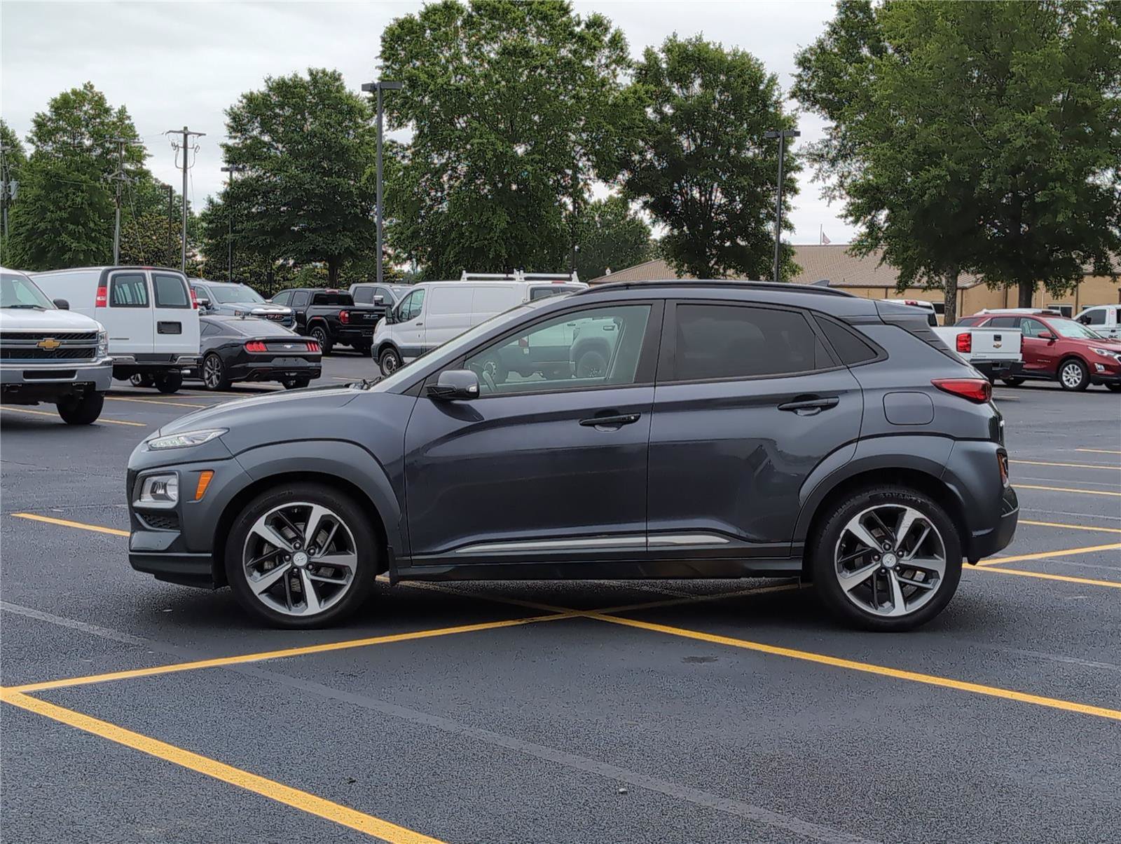 Used 2020 Hyundai Kona Ultimate w/ Cargo Package AWD/4WD image 2