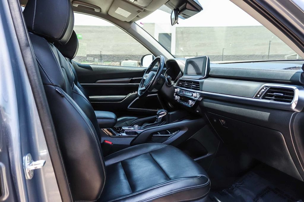 Used 2022 Kia Telluride LX AWD/4WD image 18