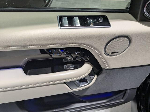 Used 2020 Land Rover Range Rover Long Wheelbase HSE image 21