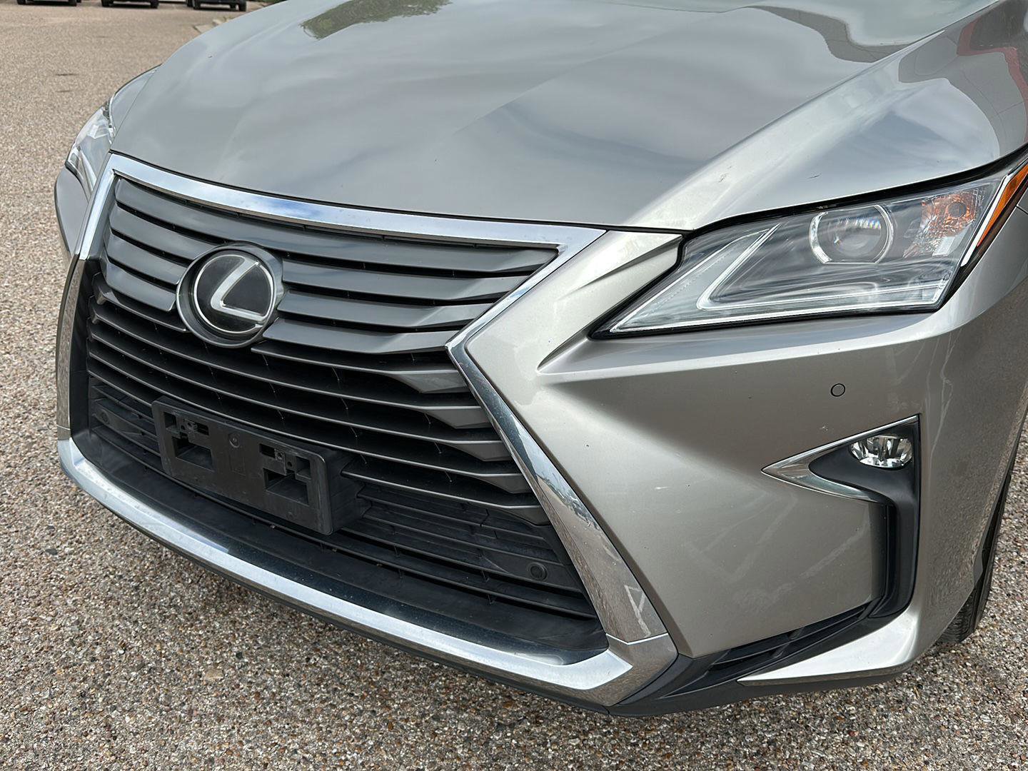 Used 2019 Lexus RX 350L FWD image 8