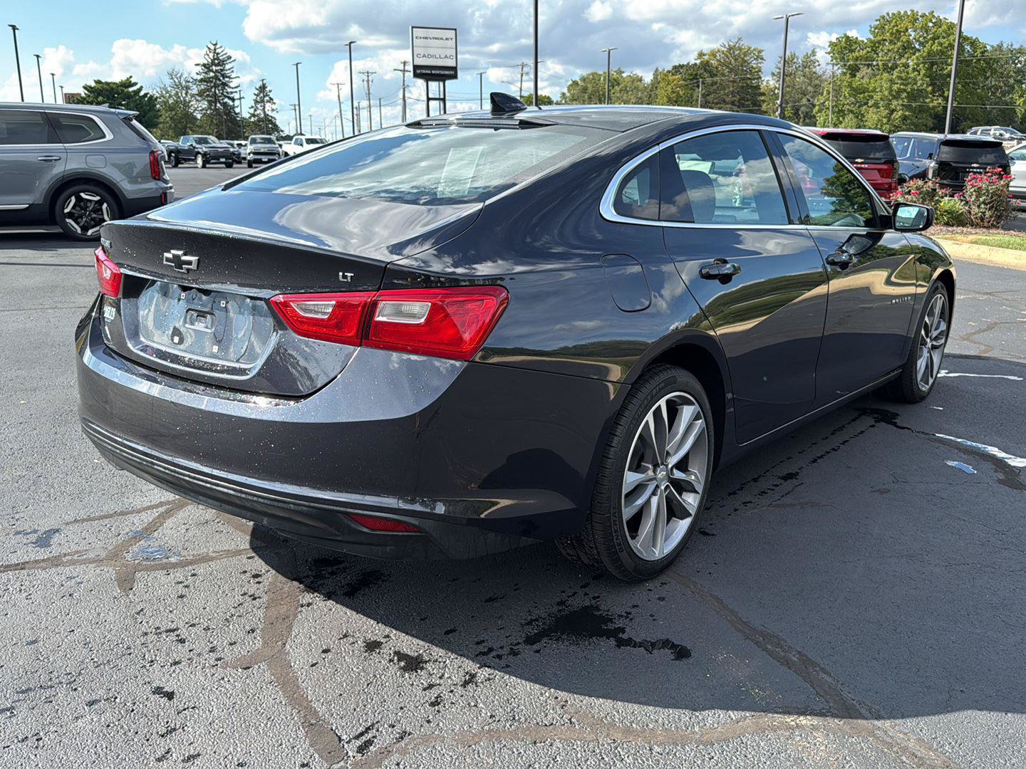 Used 2023 Chevrolet Malibu LT FWD image 5
