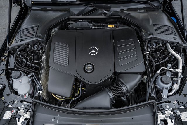 New 2025 Mercedes-Benz C 300 4MATIC Sedan image 18